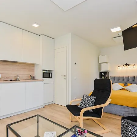 La Apartamentai Su Baseinu Ir Terasa Apartment Palanga