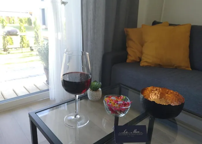 La Apartamentai Su Baseinu Ir Terasa Palanga