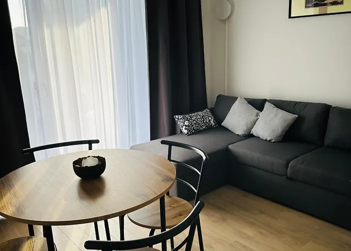 La Apartamentai Su Baseinu Ir Terasa Apartman *